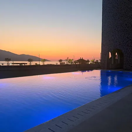 Pietra Sol & Mar Seafront * Vlorë
